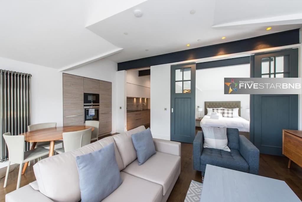 Cool Urban Apartment With Stunning Castle Views Εδιμβούργο Εξωτερικό φωτογραφία