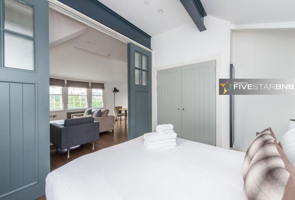 Cool Urban Apartment With Stunning Castle Views Εδιμβούργο Εξωτερικό φωτογραφία