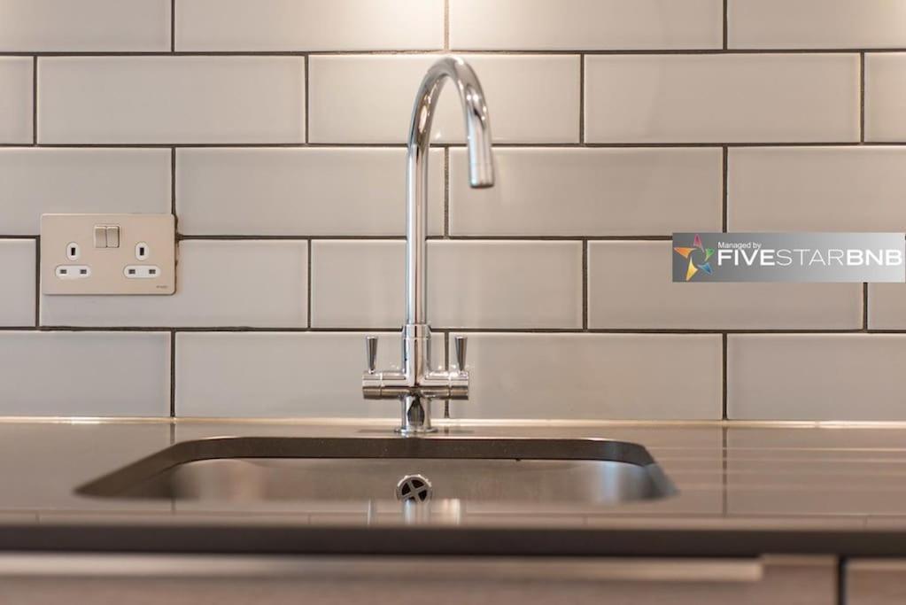 Cool Urban Apartment With Stunning Castle Views Εδιμβούργο Εξωτερικό φωτογραφία