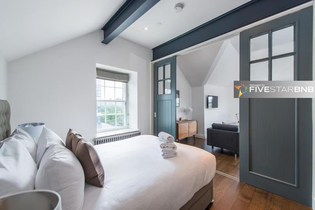 Cool Urban Apartment With Stunning Castle Views Εδιμβούργο Εξωτερικό φωτογραφία